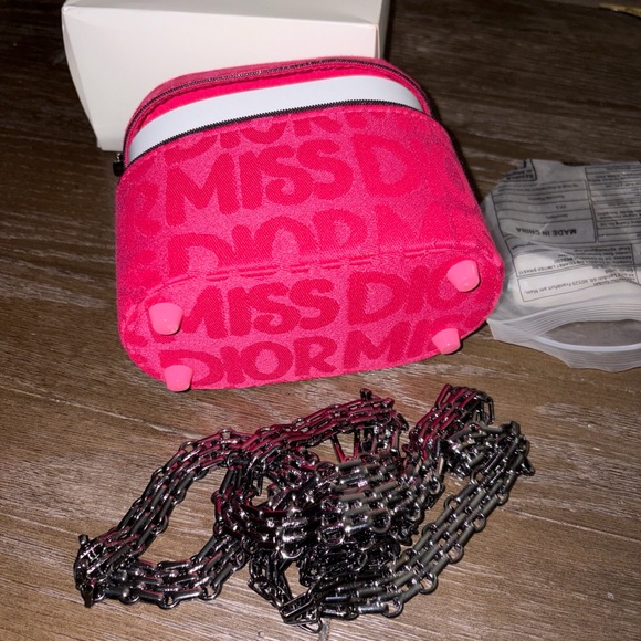 Pink Dior Miss Dior Signature Pouch bag with Black Metal Crossbody Chain NWT - Picture 7 of 8
